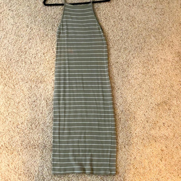 Forever 21 Dresses & Skirts - Bodycon Tank Midi Dress